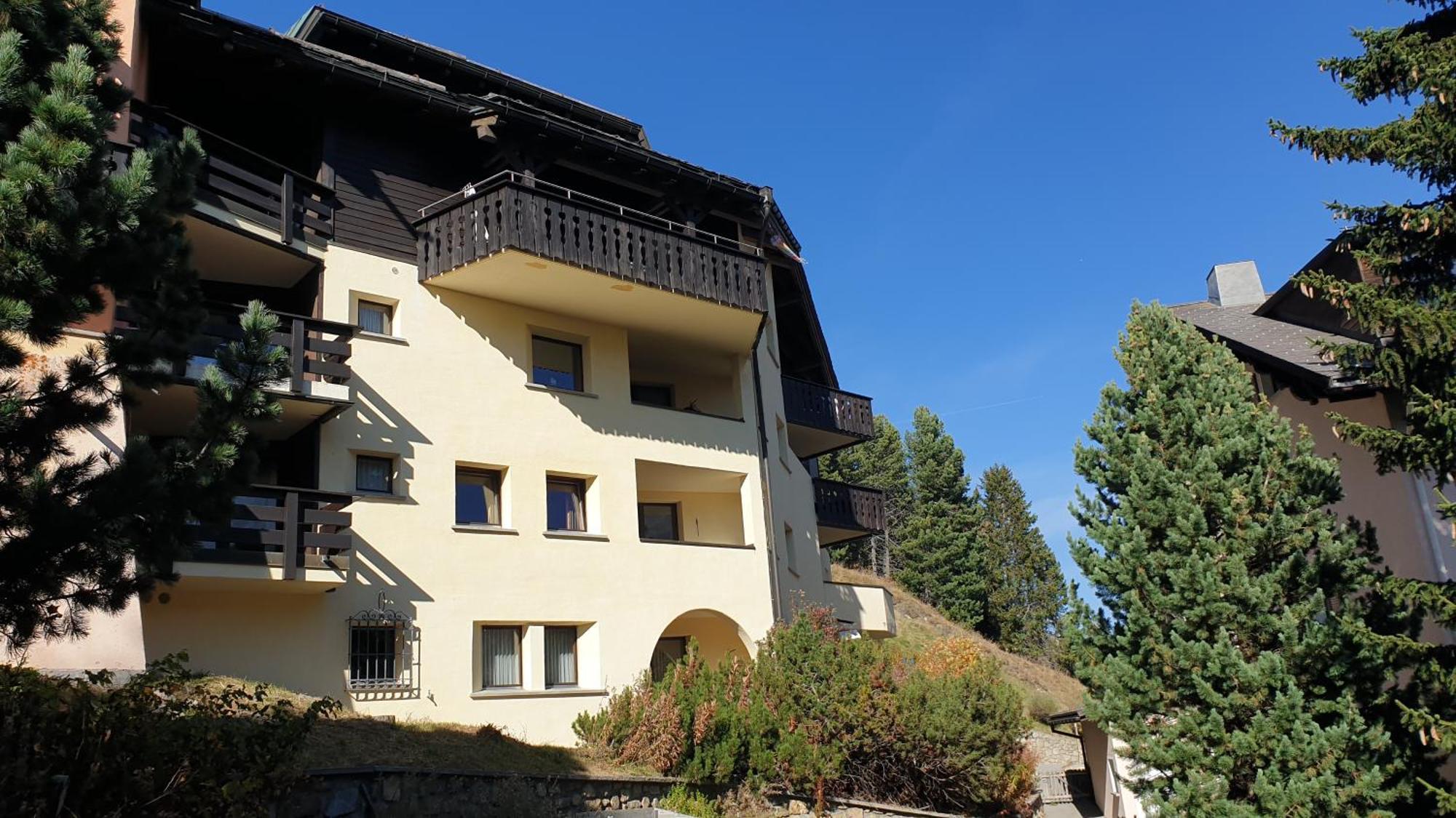 Aparthotel Chesa Bellaval Silvaplana Exterior photo