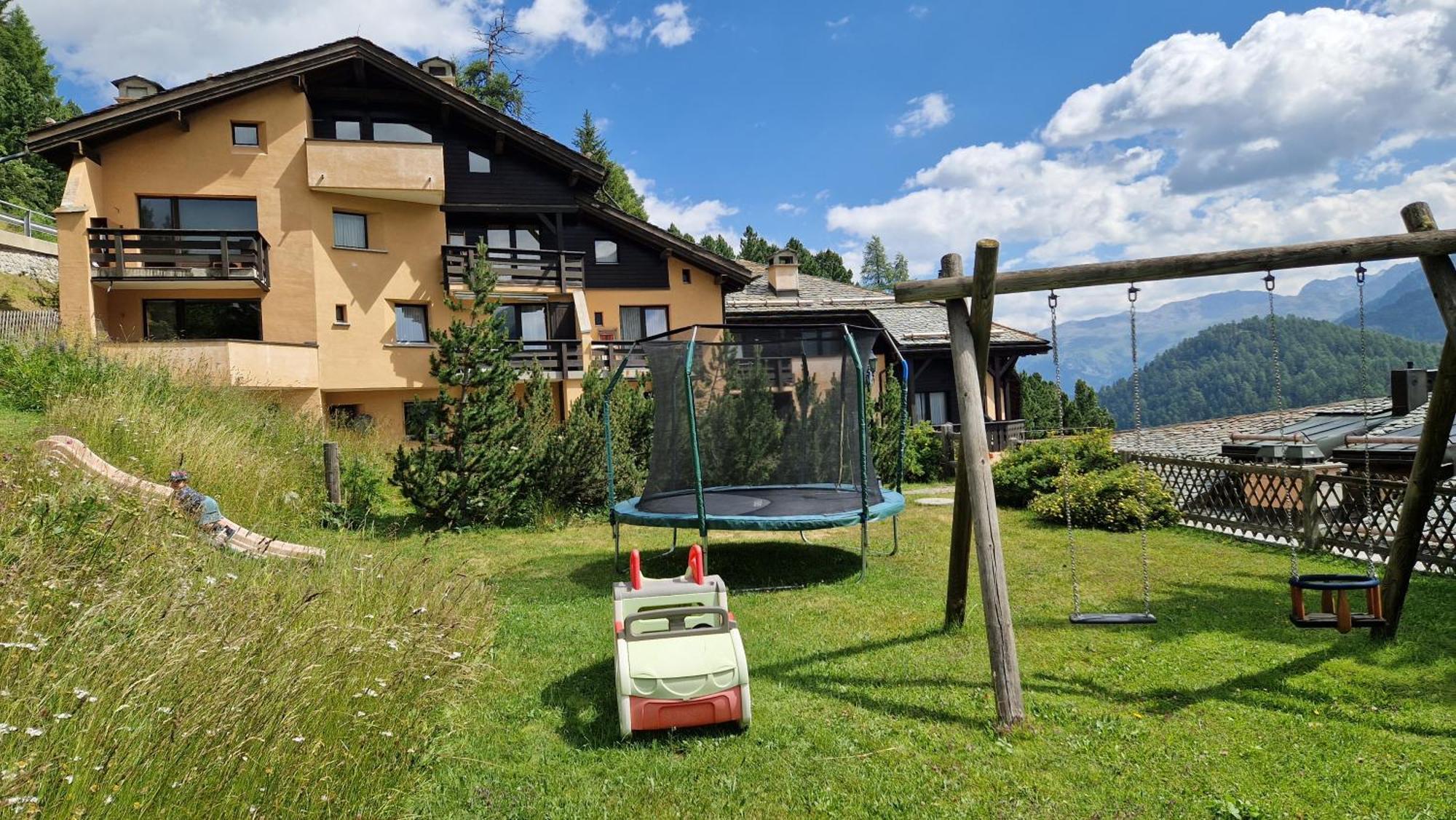 Aparthotel Chesa Bellaval Silvaplana Exterior photo